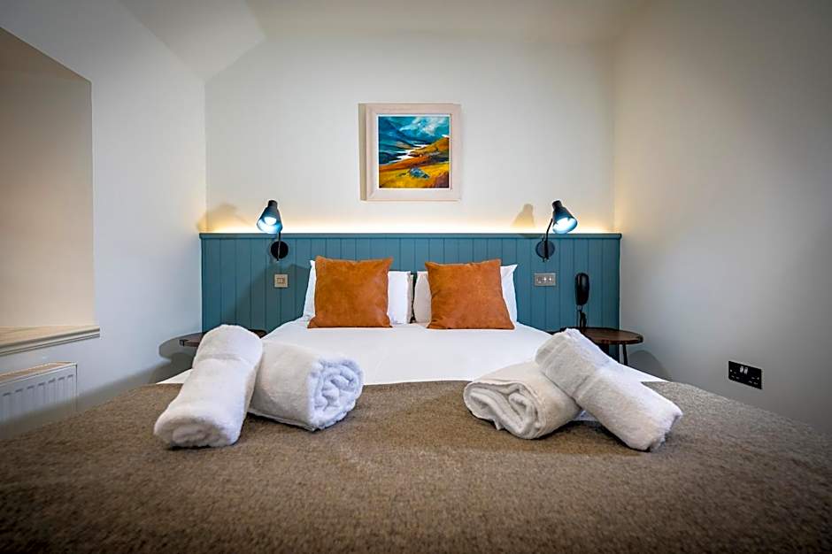 Photo 1 of 15 of Family Suite