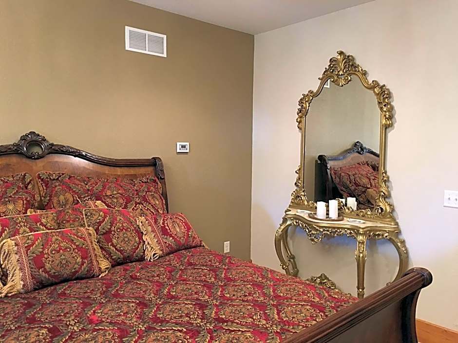Attwood House Bed and Breakfast near Manhattan, KS