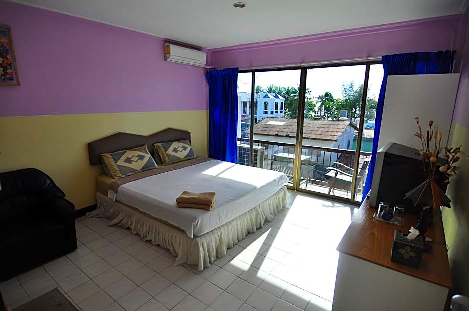 Bluewhale Guesthouse – Pattaya, DC