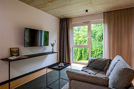 Luxury Plus Apartment with Queen Bed and Kitchen - Terrace