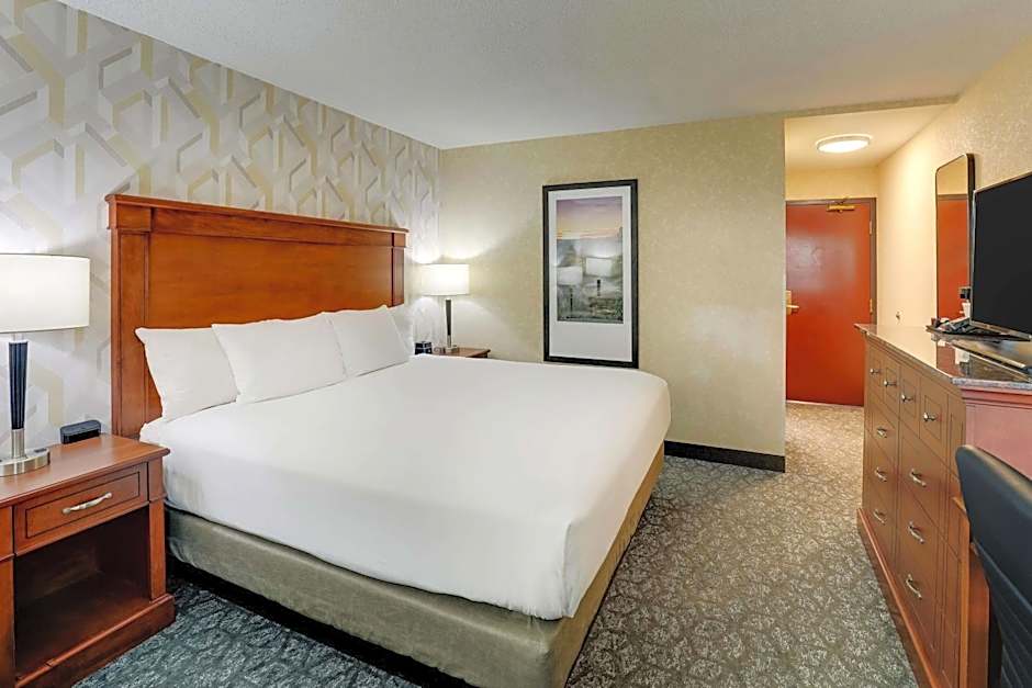 Drury Inn & Suites Marion