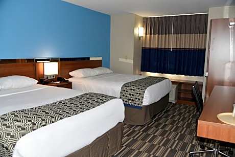 Queen Room with Two Queen Beds - Non-Smoking