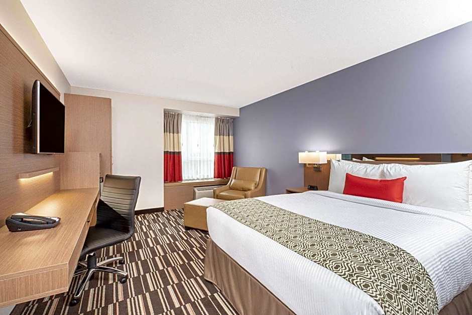 Microtel Inn & Suites by Wyndham Fort McMurray