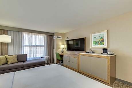 King Room with Sofa Bed - Non-Smoking