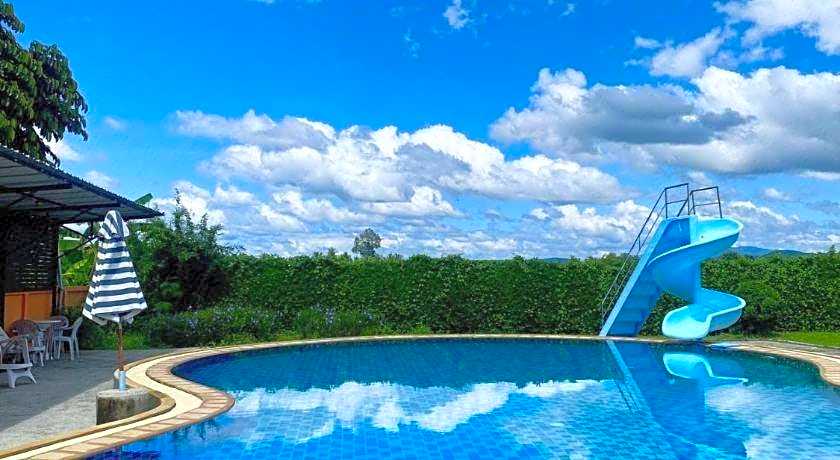 Maerim Villa & Pool