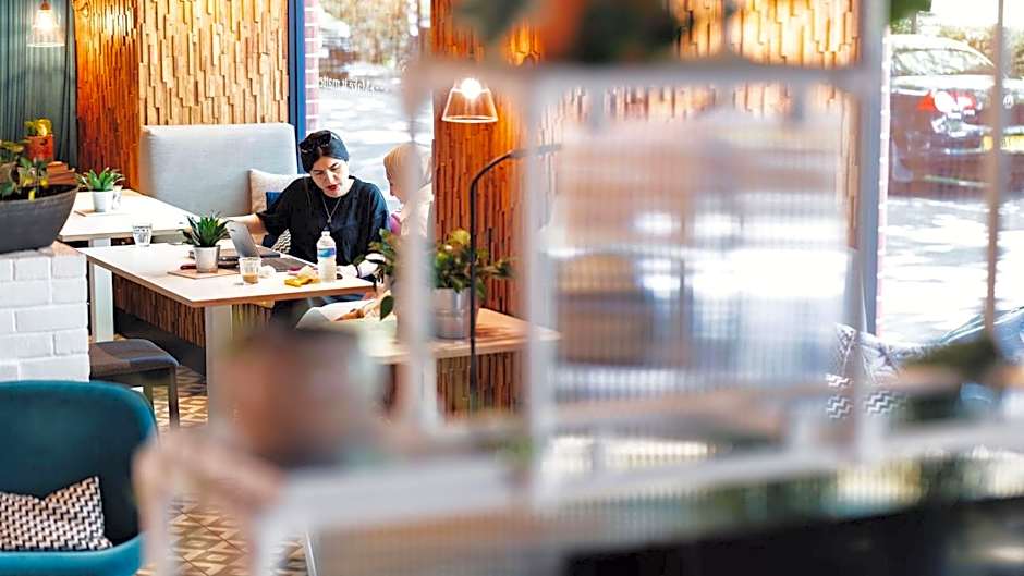 room2 Southampton Hometel