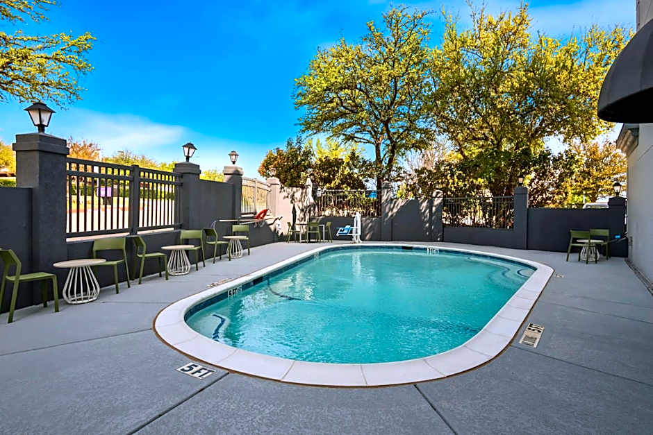 Spark by Hilton Grapevine DFW North