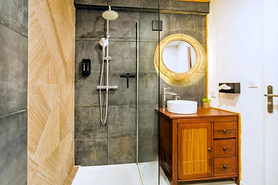 Gîtes Mas des rochers - Romance tropicale avec Spa