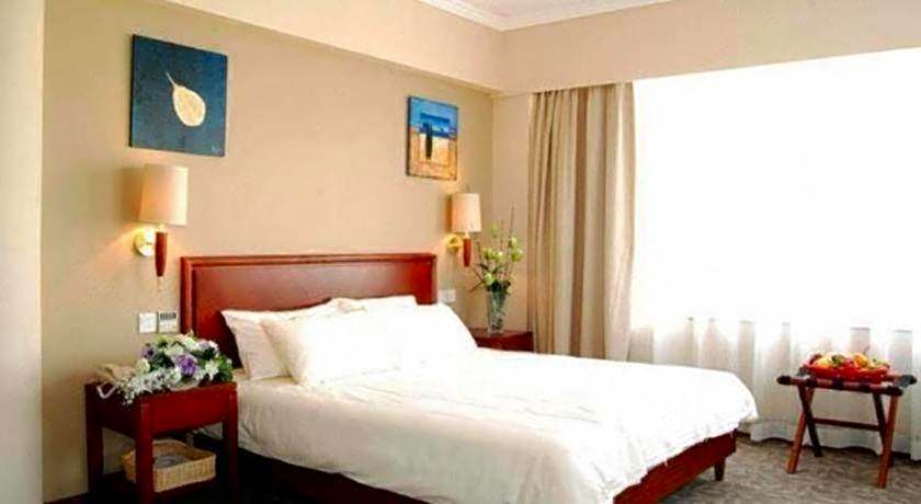 GreenTree Inn GuangDong DongGuan HouJie Business Hotel