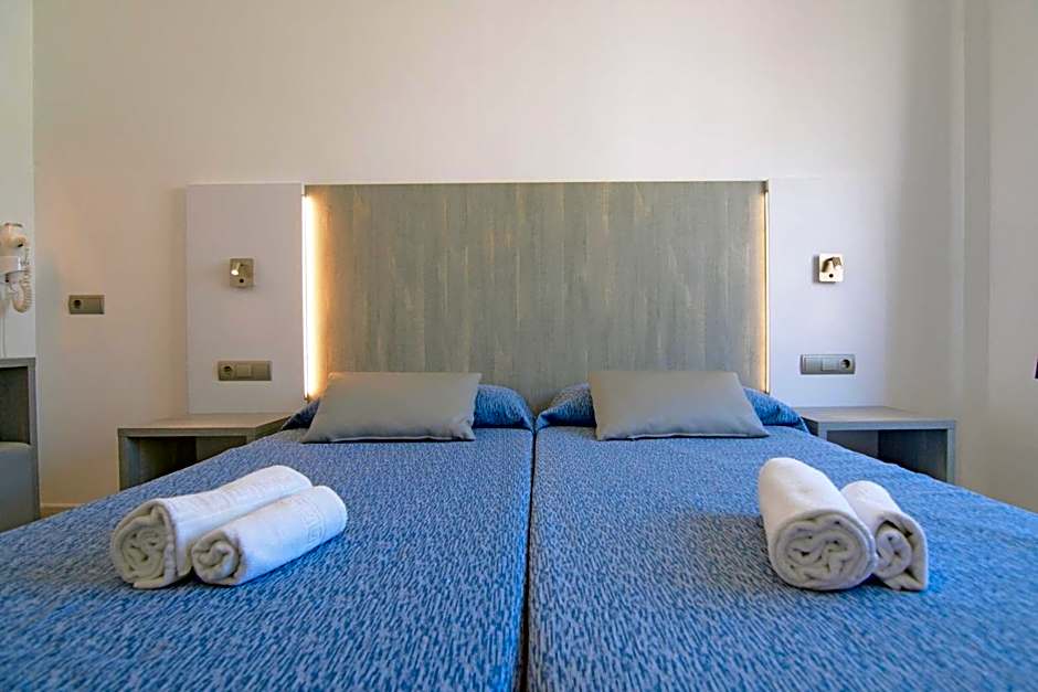 Apartamentos Playa Sol