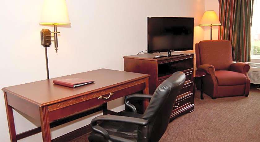 Quality Inn & Suites Franklin