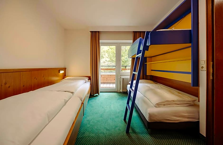 TheResi Apartmenthotel