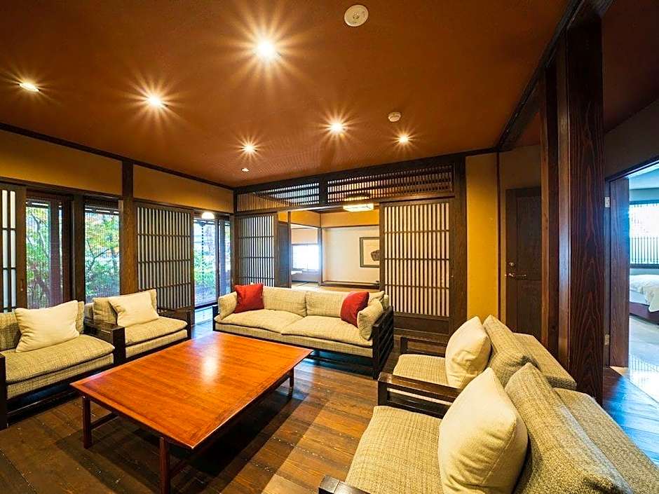 Yufuin-Bettei Itsuki Ryokan