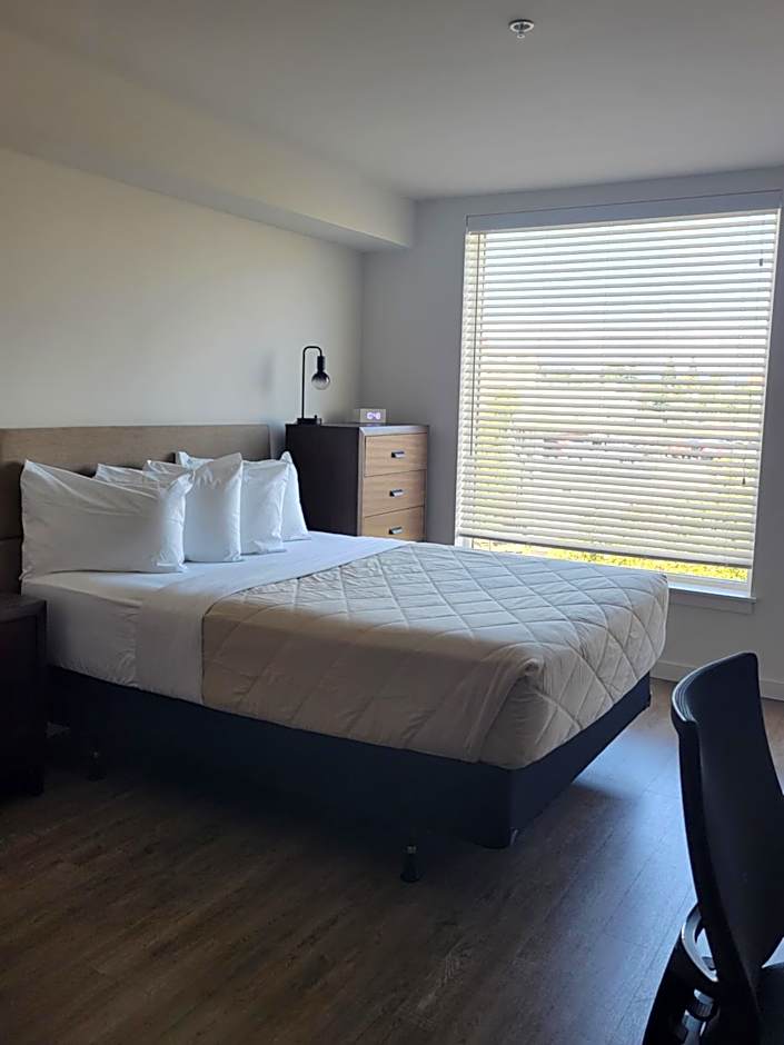Marina Square Suites