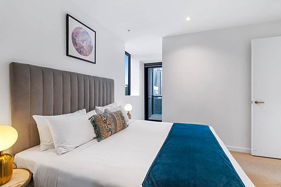 Collins House Apartments by CLLIX