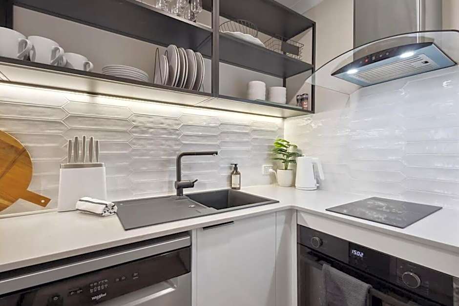 Jolly on James- 2BDR