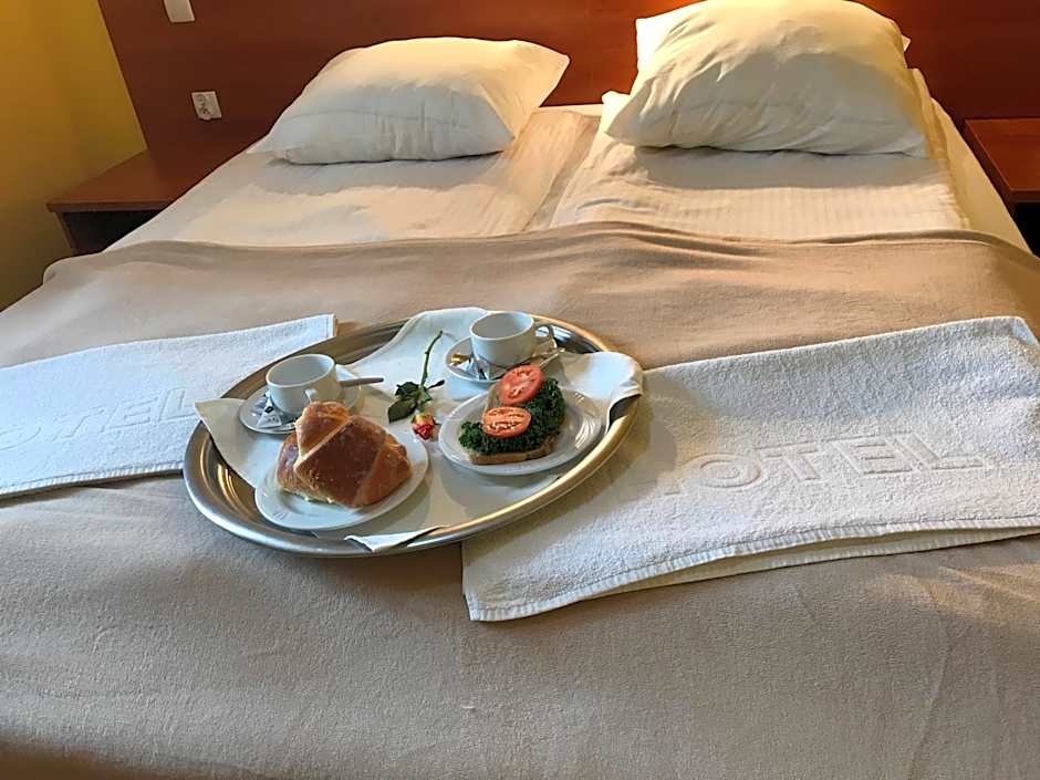 Okulski Grand Rozewie Pokoje i Apartamenty