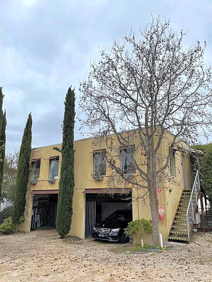 The Albion Motel Castlemaine