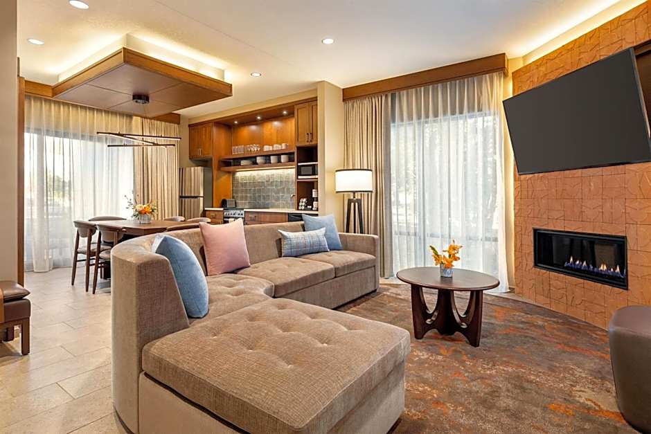 Hoodoo Moab, Curio Collection By Hilton