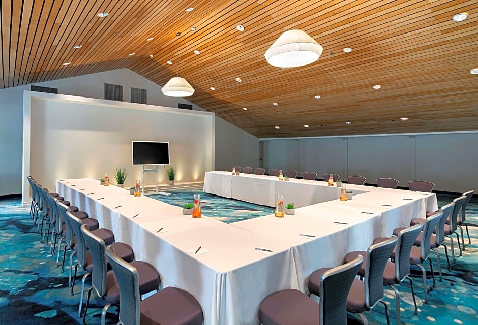 The Belamar Hotel Manhattan Beach, Tapestry Collection by Hilton