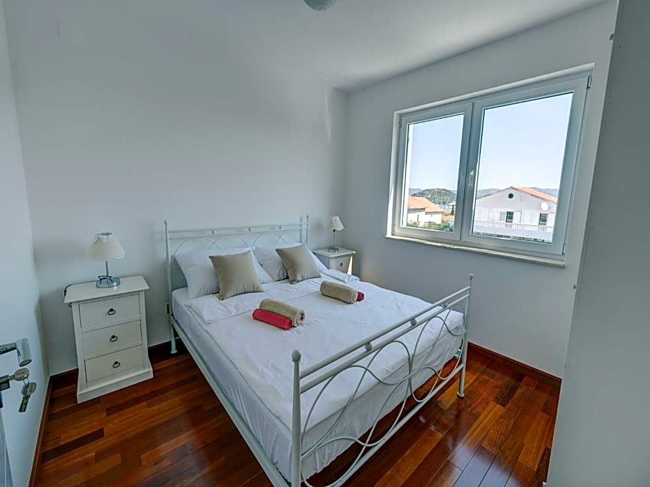 Photo 1 of 39 of Villa