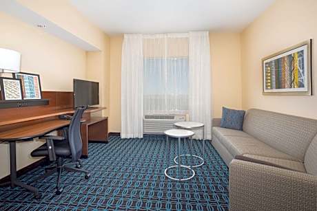 Suite, 2 Queen, Sofa bed