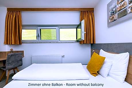 Deluxe Double Room without Balcony