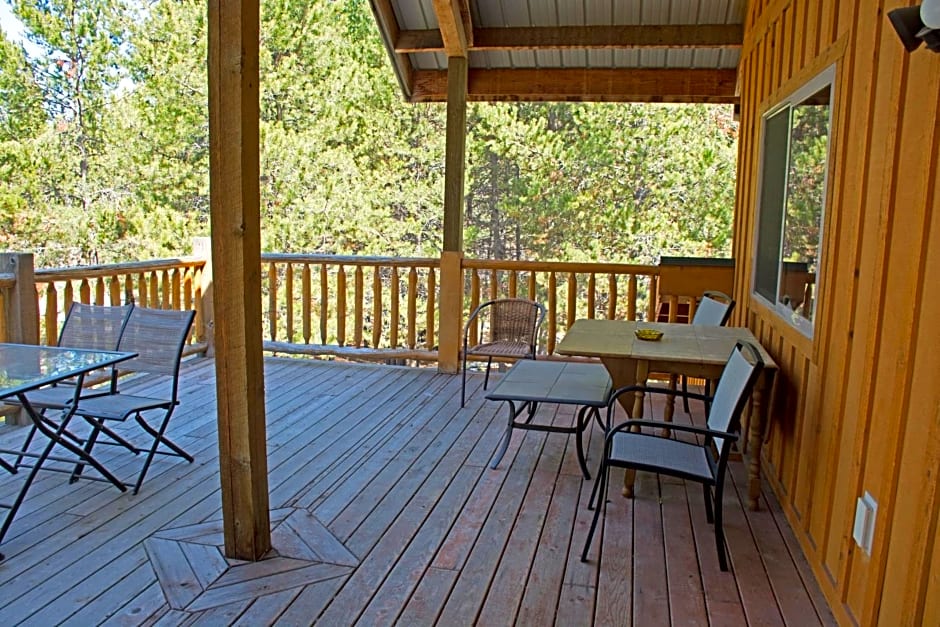 DiamondStone Guest Lodges