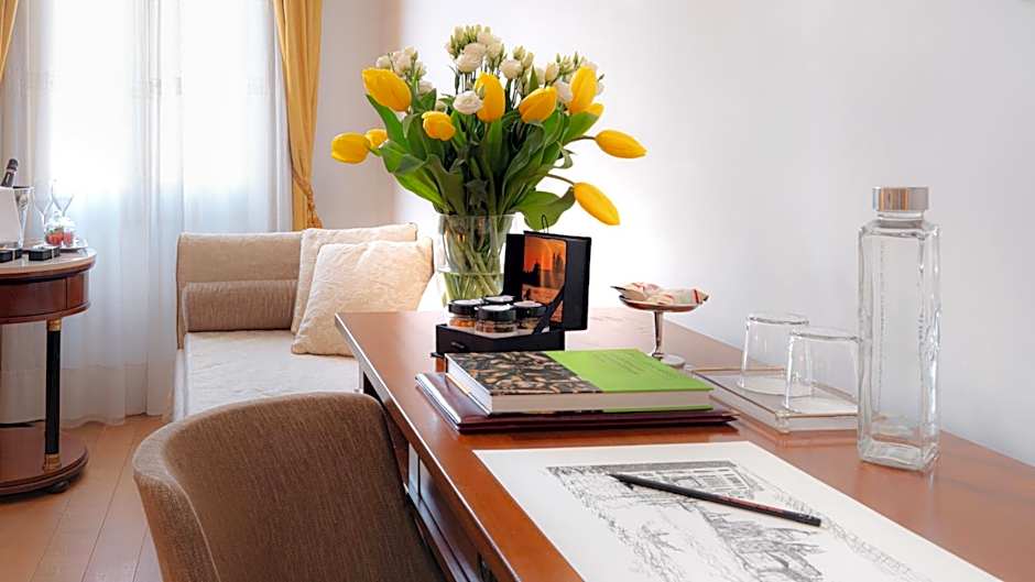 All'Angelo Art Hotel