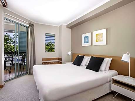 One-Bedroom Spa Suite