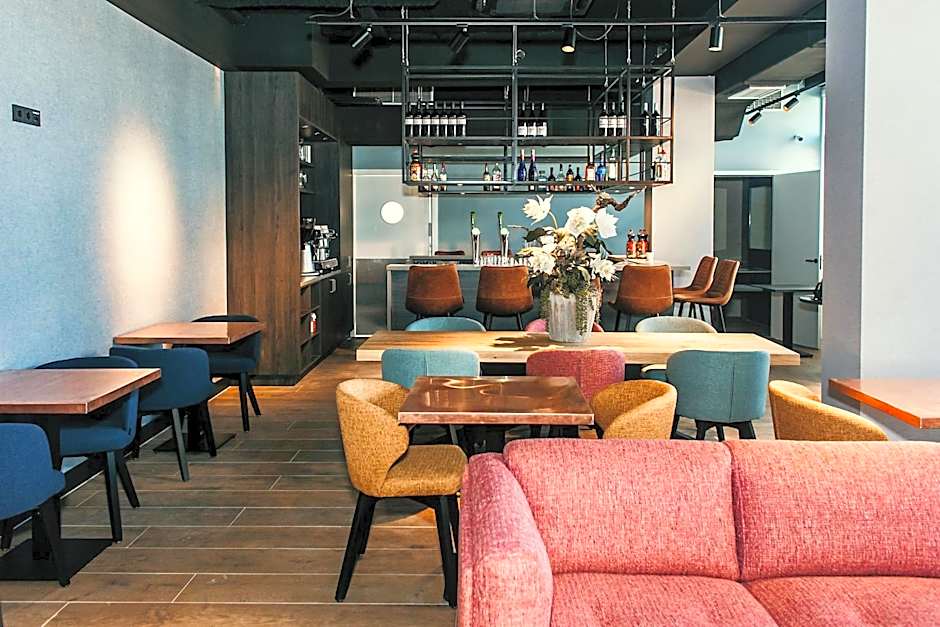 Amsterdam Beach Hotel