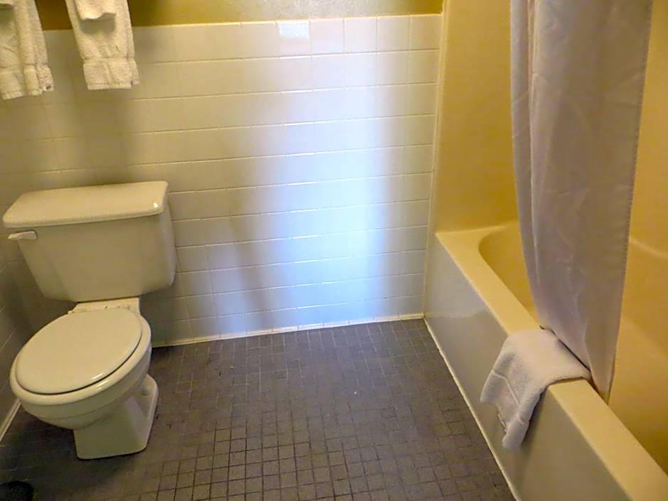 AmericInn by Wyndham Menomonie