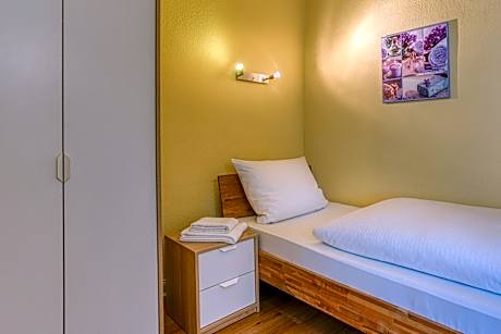 Single Room with Shared Bathroom