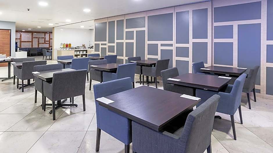 Holiday Inn Express Mexico Santa Fe By IHG