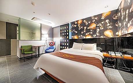 Gram Hotel