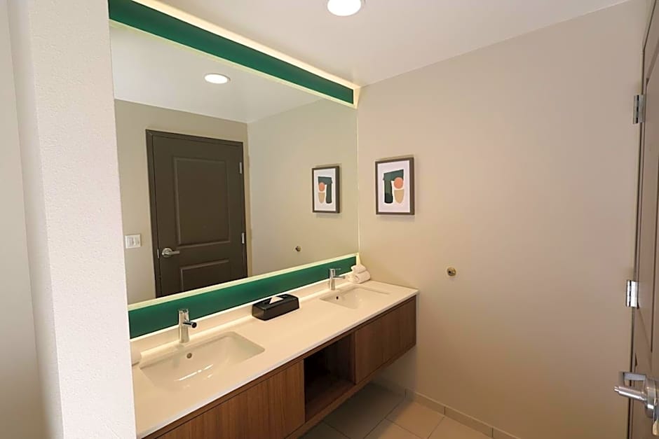 Holiday Inn Saint Louis-Fairview Heights By IHG