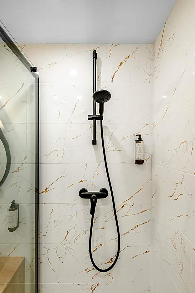 No 28 Rooms & Apartments