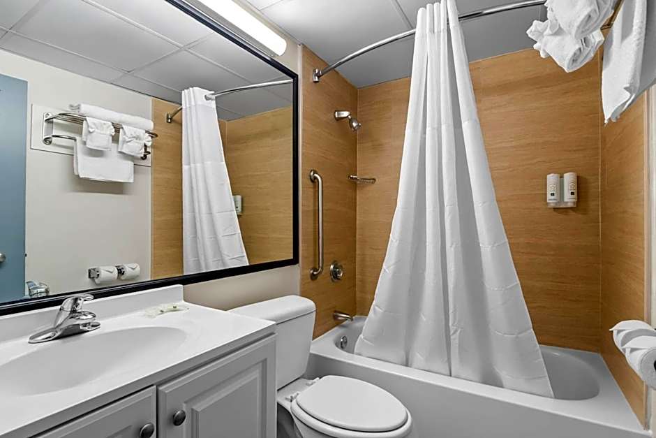 Quality Inn West Springfield