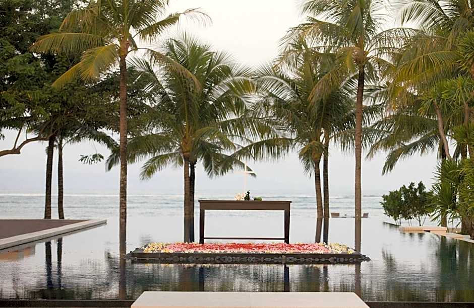 The Royal Santrian Luxury Beach Villas