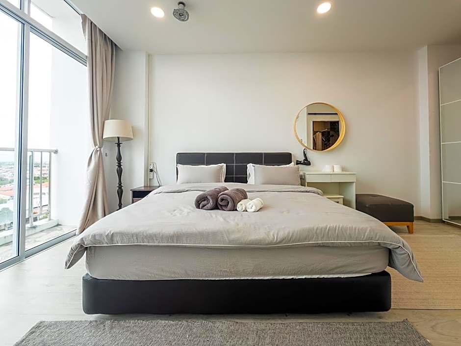 Stirling Suites by Evernent