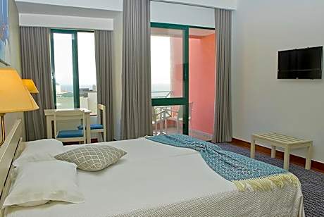 Studio with Sea View