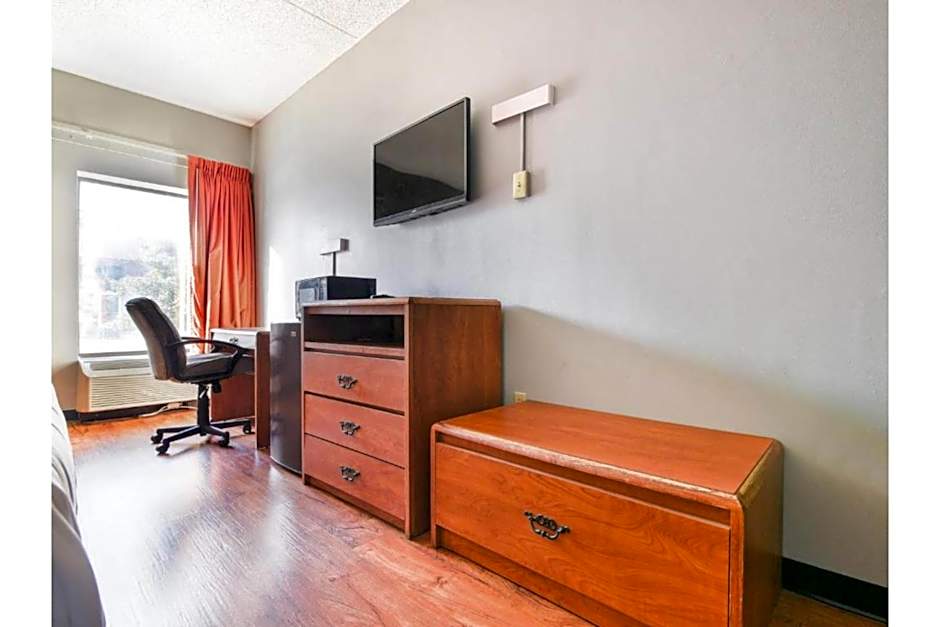 OYO Townhouse Inn Jacksonville AR