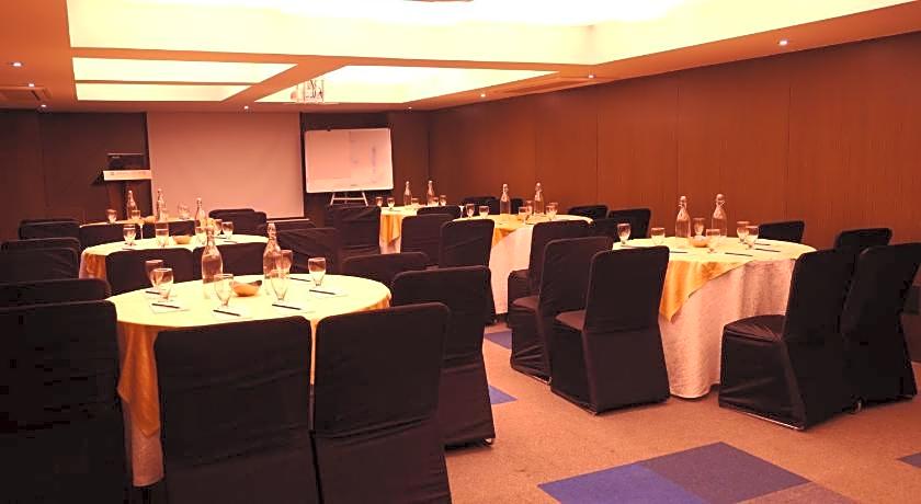 Royal Orchid Golden Suites Pune