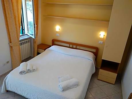 Double Room with Balcony and Sea View