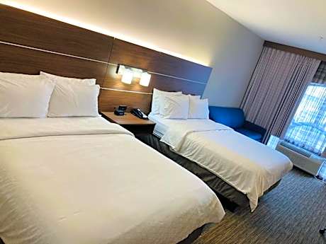 Queen Suite with Two Queen Beds and Sofa Bed