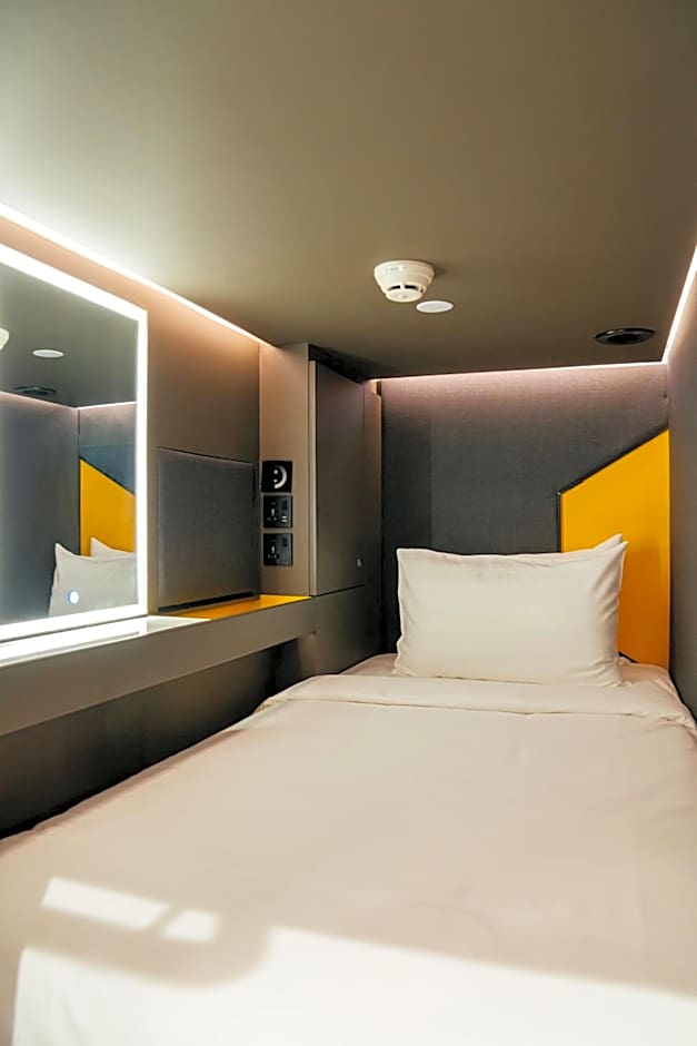 CapsuleTransit Sleep Lounge KLIA T1 Airport Hotel - Landside, Public Area at Lvl 5