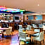 Renaissance by Marriott London Heathrow Hotel