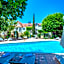 Logis Hotel Le Blason de Provence