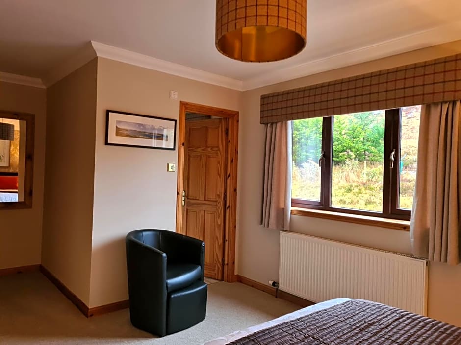 Creag-Ard Bed & Breakfast,with private lounge