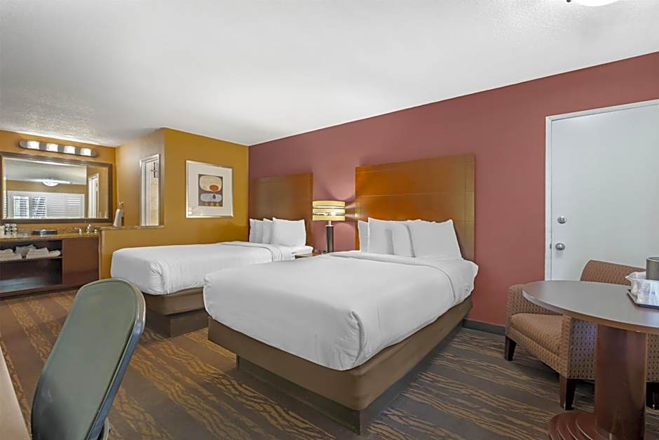 Best Western Plus Stovall's Inn